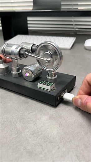 A Stella model that generates electricity!