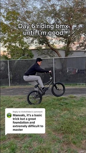 Day 6 of bmx, working on manual and finding that balance point 💯 #bmx #fyp #bmxstreet