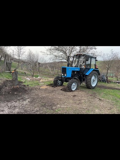 MTZ Power: Exploring the МТЗ-82 Tractor