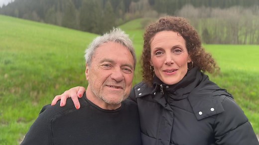 Herzlich Willkommen. Back again Wolfram Berger und Barbara Lanz. #staffel17 | Der Bergdoktor