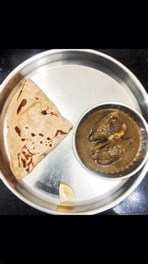 आज बनवा भरलेली वांगी | Bharalya Vangachi Bhaji | Traditional Marathi Recipe #trending #shorts #fyp