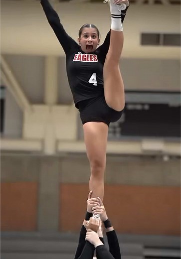 Mesmerizing Cheerleading Stunts to Inspire