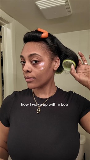 Heat-Free Bob Styling with Soft Rollers and a Flexi Rod