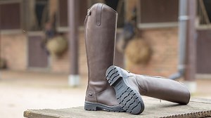 7 pairs of winter riding boots you’ll be thankful for when it’s cold