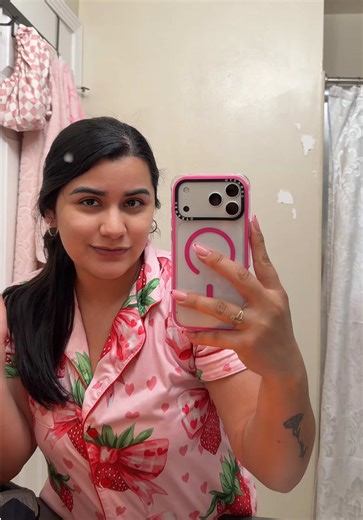 Save on iPhone 17 Pro Max Cases: TikTok Shop vs Amazon