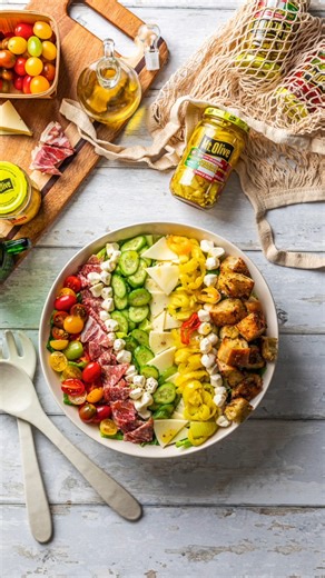 A classic Italian sub in salad form! 🇮🇹 This Italian Sub Salad recipe features our Tangy Italian Dressing and Pepperoncini Brined Croutons… 🤩 YUM! 🥗 Italian Sub Salad Recipe: www.mtolivepickles.com/recipe-items/italian-sub-salad 🥗 Pepperoncini Brine Croutons Recipe: https://www.mtolivepickles.com/recipe-items/pepperoncini-brine-croutons/ 🥗 Tangy Italian Dressing Recipe: https://www.mtolivepickles.com/recipe-items/tangy-italian-dressing/ | Mt. Olive Pickles