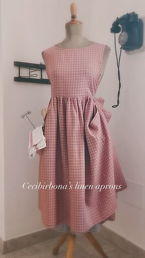 Cecibirbona’s linen aprons ❤️ I grembiuli in lino di Cecibirbona ❤️ Visit my shop www.cecibirbona.com #cecibirbona #cecibirbonaincucina #apron #apronstyle #cooking #home #homecooking #luxurylifestyle #handmade #italianstyle #italiancuisine #grembiule #cucinare #fattoamano #italy | Cecibirbona