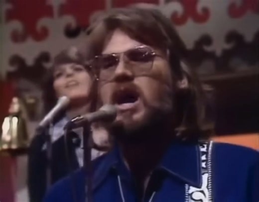 Kenny Rogers and the First Edition - 1972. Just Dropped In (To See What Condition My Condition Was In). Way pre-Roasters. Happy New Year!!! | Bob Mazarei