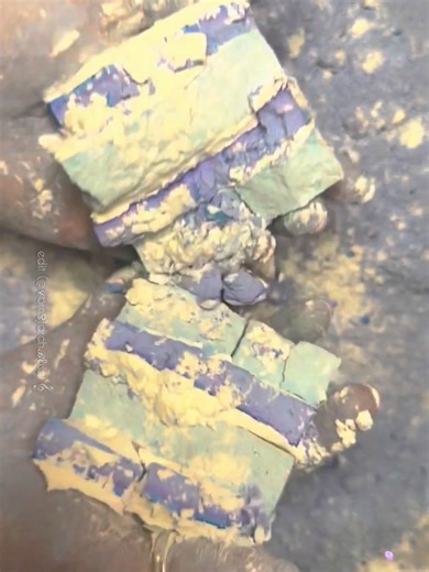 a stacked crush edit 😍 | it's also my birthday today 🥳😱 I had fun! hope you enjoy 💕💕 🌟creator: @yournewcrushasmr #gymchalk #cornstarchasmr #asmr #bakingsoda #claycracking baking soda squeaky holi powder chalk gymchalk gym chalk asmr edit chalk edit cornstarch on gymchalk cornstarch crush squeaky chalk crush holi powder jumbo chalk plain chalk dyed chalk