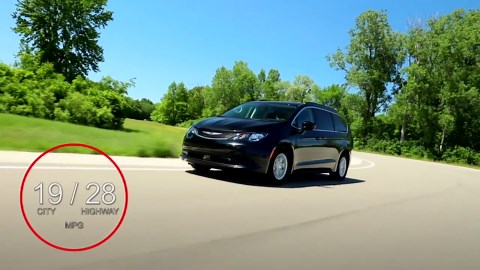 2023 Chrysler Voyager Test Drive