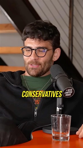 Why Liberals Are More Unhappy Than Conservatives 😳 #podcast #clip #politics #conservative #liberal