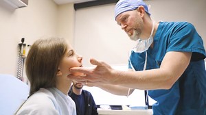 We're proud to recognize the Vascular Anomalies team at Arkansas Children's Hospital (ACH) as one of this year's recipients of the Drs. Joanna & Robert Seibert Award. 🏆 Led by Dr. Gresham Richter, chief of pediatric otolaryngology, this multidisciplinary team brings together experts in hematology/oncology, surgery, orthopedics, interventional radiology, psychology, dermatology and more to improve the lives of children living with vascular anomalies, often known as vascular birthmarks. For over 
