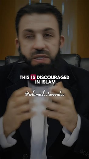 Building Graves And Reciting Quran: What Islam Really Says About Honoring The Dead - Belal Assaad | Islamic Lectures #soul #islamicreminders #fblifestyle | Islamic Lectures