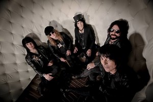 Video Premiere: L.A. GUNS' 'Rage'