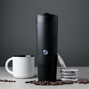 The GoJoe, A Handy Battery-Operated Mug That Brews a Cup of Coffee With the Touch of a Button