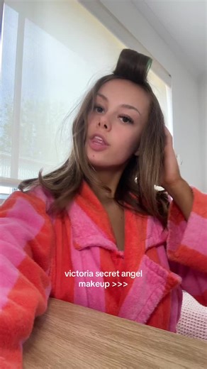 Victoria's Secret Fashion Show Makeup Tips