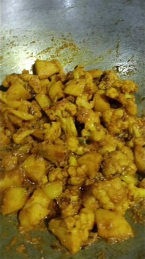 aloo gobi ki sabji#maakehaathkakhana #gharkakhana #youtubeshorts#easyrecipe