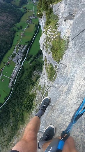 Dont look down 😉 #murren #viaferrata #klettersteig #gimmelwald #murrenswitzerland #visitswitzerland #nature #outdoors #wanderlust #travel #travelswitzerland #climb #mountain #mountainview #nature #naturephotography #murrengimmelwald #lauterbrunnen #lauterbrunnenvalley #lauterbrunnen_switzerland #europe