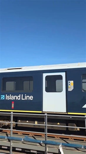 Island Line train on Ryde Pier