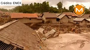 8.8K views · 39 reactions |  Erupción volcánica en la Isla de Java, Indonesia  14 personas murieron y más de 50 están heridos.  Casas enteras y automóviles quedaron sepultadas entre las cenizas. #AM1080  | Monumental AM 1080 | Facebook