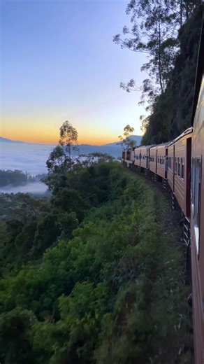 Badulla Night Mail Train | Idalgashinna view 🥰❤️✨ #nightmail #trainjourney #idalgashinna #travelsrilanka #viralreelschallenge | Supun Nanayakkara
