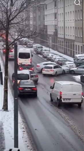 Berliner Streusalz-Chaos für Nicht-Berliner erklärt #news #winter #berlin