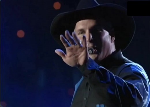 Shameless Live From Central Park | 1997 (NOT my video) #garthbrooks #shameless #live #countrymusic #concert #performance #fyp #foryoupage #foryou