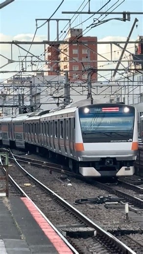 【JR東日本】中央快速線快速東京行きE233系0番代ﾄﾀT1編成1568T列車八王子駅2番線入線シーン