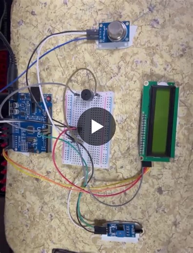 #arduino #embeddedsystems #electronics #engineering #techproject #studentinnovation #teamworks | Nazifa Sarwar