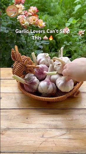 The Crispiest Garlic Pickles Ever! 🤤