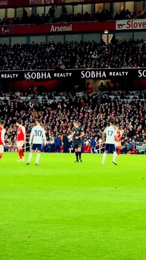 9.4K views · 239 reactions | Michael Oliver Returns To Referee Arsenal vs Tottenham – First Game Since Lewis-Skelly Red Card. | Andy's Football highlights | Facebook