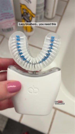 Toothbrush for the lazy brushes!! #autobrush #toothbrush #healthyteeth #cleanteeth