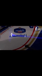 El Accidente de Ayrton Senna — Reconstrucción 3D Un video 3D que explica de forma clara y respetuosa el accidente de Ayrton Senna en Imola (1994). La animación muestra la trayectoria del monoplaza en Tamburello, la pérdida de control y el impacto, ayudando a entender los factores técnicos y cómo este trágico momento impulsó mejoras clave en la seguridad de la Fórmula 1. Un homenaje al legado de una leyenda que cambió el deporte para siempre. 🏁 #AyrtonSenna #Formula1 #F1 #Imola1994 #HistoriaF1 #