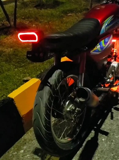 Custom Built Cafe Racer Exhaust Sound
