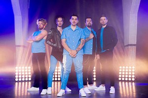 Baby Blue boeken voor de beste prijs bij Artist Bookings