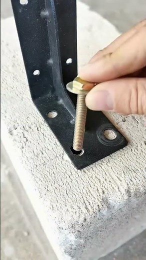 Internal expansion bolts are easy to install