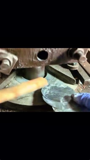 Automatic metal machine: fast, accurate and neat on every roll.#short #diy #tipandtricks