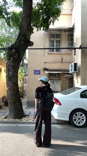 All Black Outfit Ideas for Any Occasion 🖤Style Guide