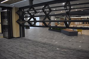 [Hot Item] Vertical Glass Partitions Electrical Vertical Lifting Glass Walls Vertical Folding Operable Glass Wall