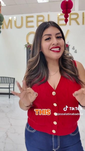 Looking for furniture to make your home shine this holiday season? ✨ Here at @CMV FURNITURE , we have everything you’re looking for — dining sets, living room sets, bedroom sets… we have it all! 🎄🛋️ Located inside @Plaza 21 , we also offer financing and 0% interest for up to three months, making it easier than ever to bring home the pieces you love. Stop by and visit us inside Plaza 21 or contact us for more details. Your dream home is just one visit away! 💫 #MuebleriaCMV #Plaza21Tulsa #HomeM