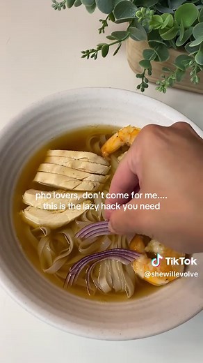 Easy 15-Minute Pho Recipe for a Quick Dinner