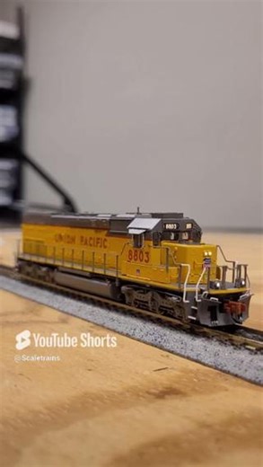 SCALETRAINS on Instagram: "Here's a quick look at the lighting and sound features on our Rivet Counter N Scale EMD SD40T-2 in Union Pacific "yellow sill" colors."