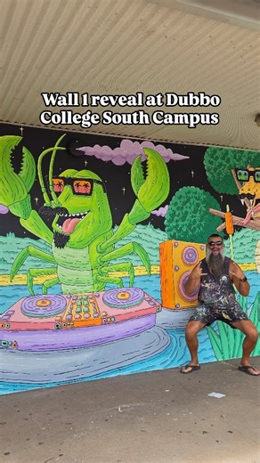 The first ever wall I painted at this school was so good I decided to paint another wall straight after. Anyhow, this one took me about 44 hours to paint and some legendary year 10 art students also had a paint. It was a super hot painting this one in the heat of the Dubbo summer, I was sweating it up like I was in a sauna (maybe not that sweaty but you get my drift). One kid walked past and said I was a good 'arter' which was pretty funny but I liked it. And it also works if you add an 'F' to t