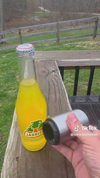 Satisfying bottle opener action during RC hangouts and weekend builds. Whether you’re wrenching on your crawler or just chilling with the crew, this bottle opener keeps things smooth and effortless. Clean pops, no mess, all vibes. Built for RC life and epic party setups. #rcadventureswithmac #rccars #rccrawler #rclife #rcgarage @weilin8866