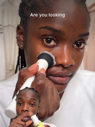 Foundation that Covers and Treats Acne