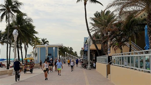 Fewer snowbirds flocking to the U.S. this winter, data shows