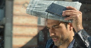 PSA: Sony's Xperia Z5 phones aren't as waterproof as you'd like them to be