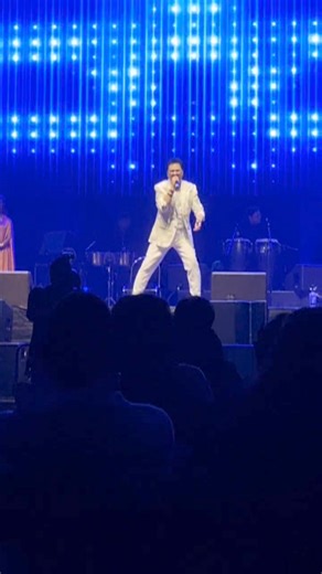 Kumar Sanu Sings Dheere Dheere Se Meri Zindagi Mein Aana | Radio Tarana