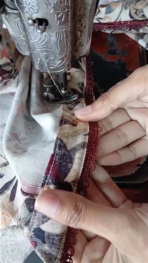How to attach lace on slits | Lace laganae ka tarika #shorts #fashion #sewing #stitching