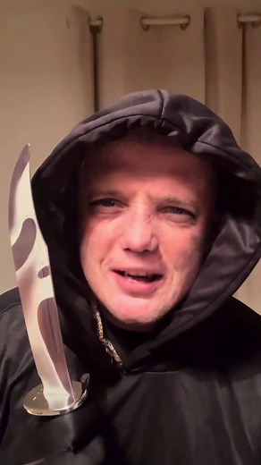 Scream 7: Stu Macher Vive